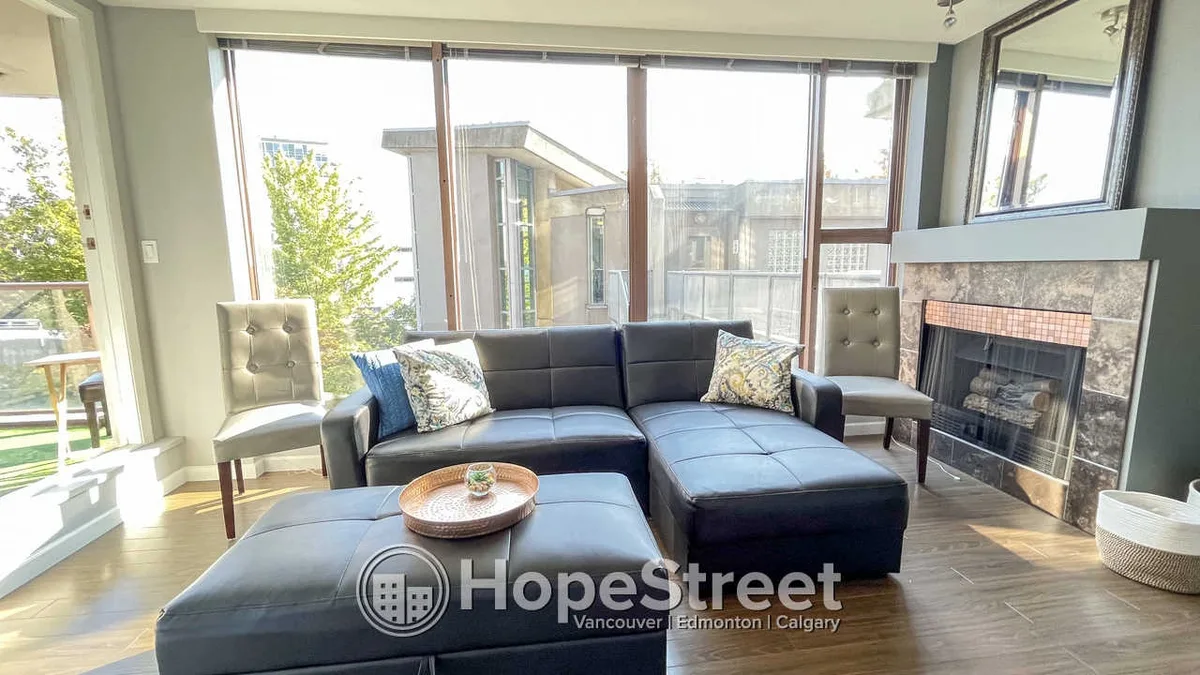304 - 1633 8th Ave W