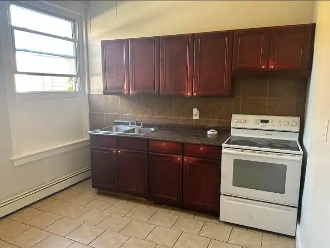 134 Victoria St #4