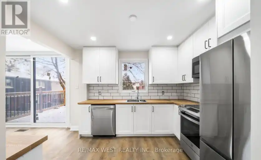 MAIN - 36 WILSON COURT