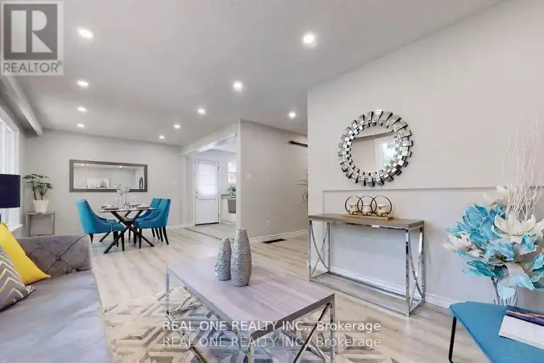 105 ( MAIN ) AURORA HEIGHTS DRIVE