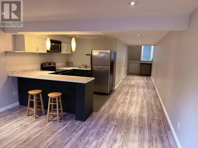 LOWER - 33 BELLEVIEW DRIVE