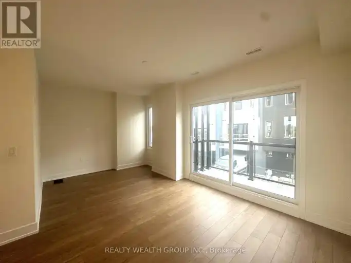15 MARINER'S PIER WAY
