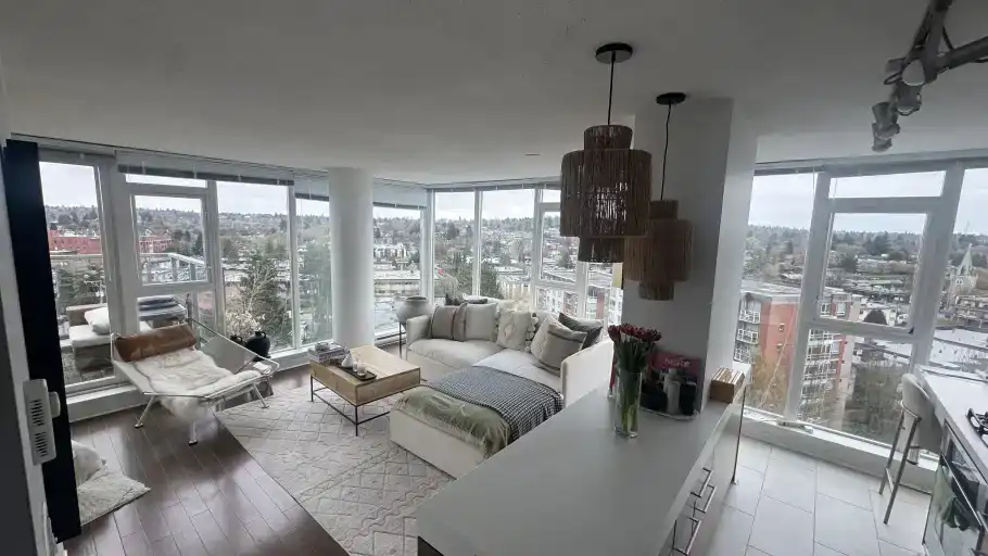 D30 - Large 1 bedroom in Mount Pleasant