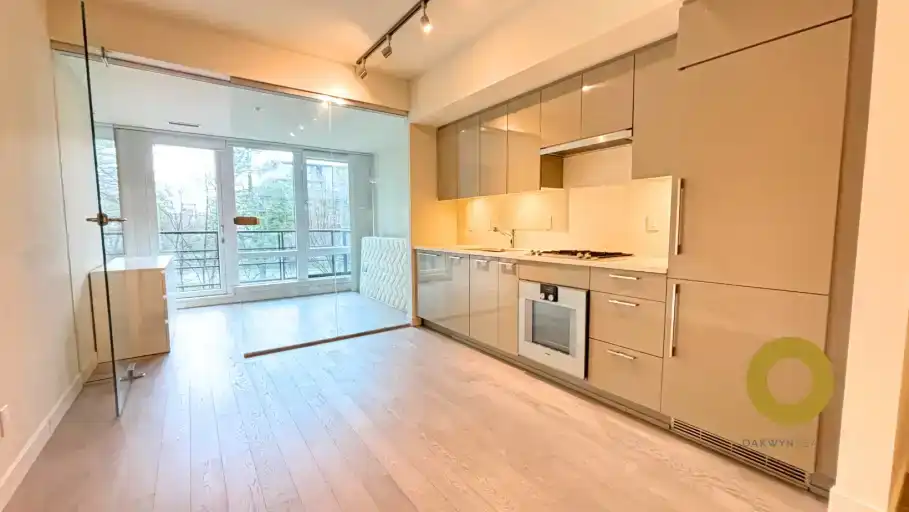 Beautiful 1 Bed 1 Bath on Cambie St next to Queen Elizabeth Park