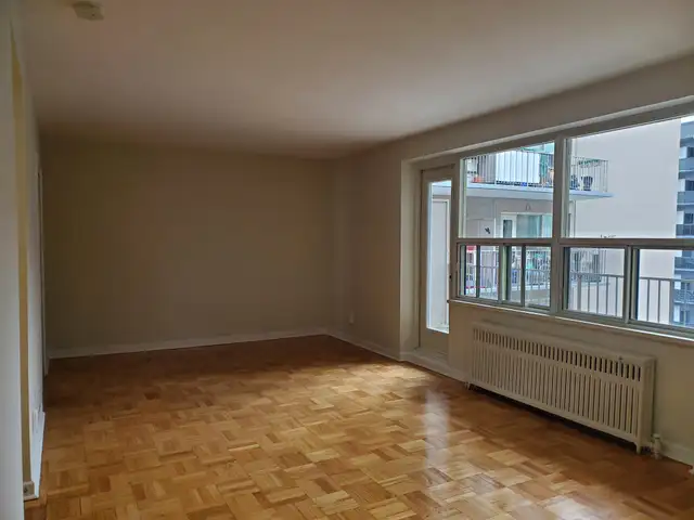 Fresh Renovation: Top Floor Unit: Available Immediately! | Long Term Rentals | City of Toronto | Free local classifieds - Kijiji