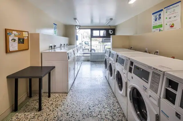 Large, Sunny 2 Bedroom - February 1st Occupancy! | Long Term Rentals | City of Toronto | Free local classifieds - Kijiji