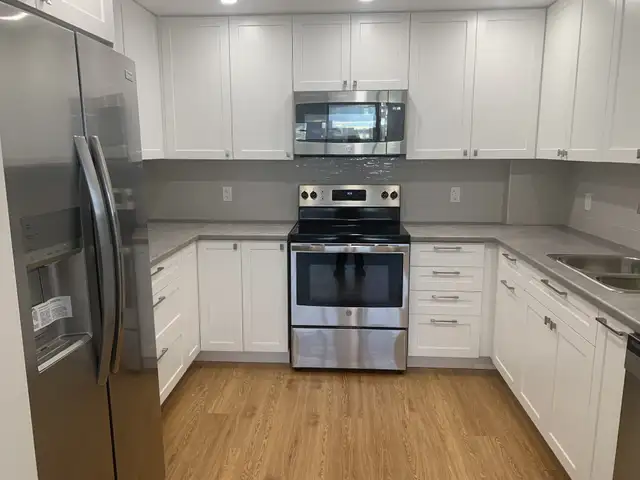 3 BEDROOM 2 BATHROOM PENTHOUSE APARTMENT FOR RENT IN OLD SOUTH! | Long Term Rentals | London | Free local classifieds - Kijiji