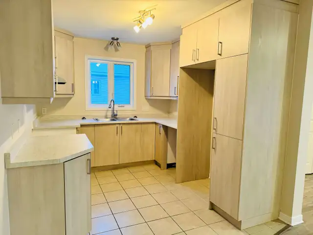 Bright and Spacious 3 BR - Grand et Spacieux 5 1/2 – Gatineau | Long Term Rentals | Ottawa | Free local classifieds - Kijiji