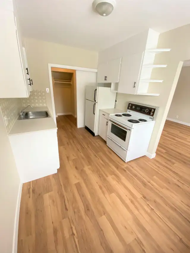 Classic 2 Bed + Den Suite - HEAT INCLUDED starting at $1345 | Long Term Rentals | Edmonton | Free local classifieds - Kijiji