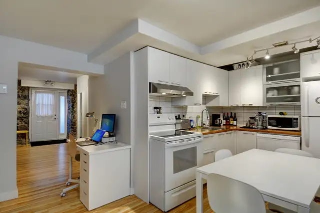 3 ½ entièrement meublé à louer Saint-Jean-Baptiste juillet 2026 | Long Term Rentals | Québec City | Free local classifieds - Kijiji