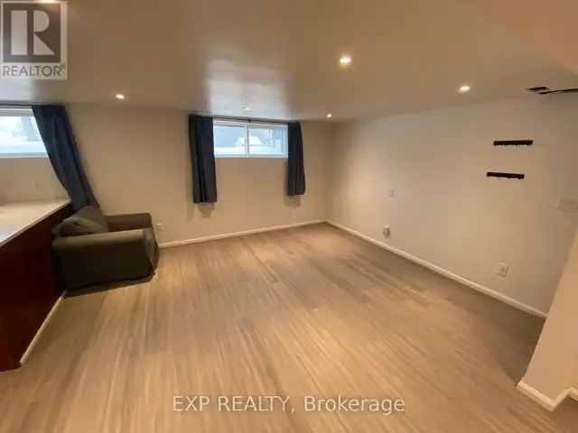 BASEMENT APARTMENT - 34 SOUTH STREET Orillia, Ontario | Long Term Rentals | Barrie | Free local classifieds - Kijiji