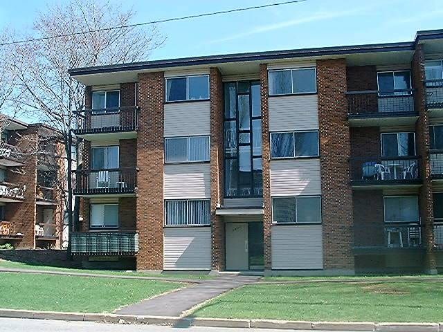 1/2 À L'ÉTAGE / PISCINE EXTERIEUR | Long Term Rentals | Québec City | Free local classifieds - Kijiji