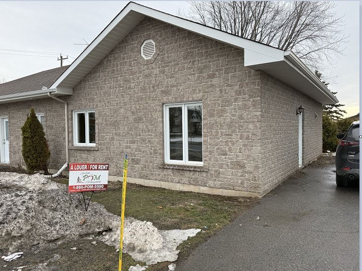 Beautiful 2-Bedroom / Beau logement 2 chambres – Crysler | Long Term Rentals | Ottawa | Free local classifieds - Kijiji