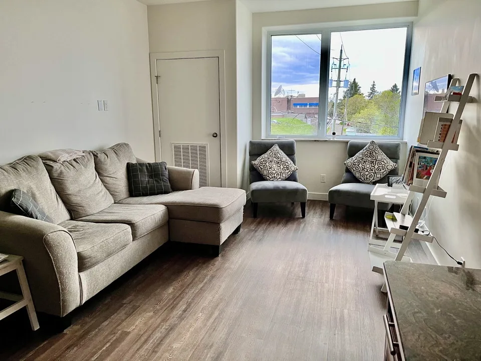Bright, furnished condo in great building | Long Term Rentals | Thunder Bay | Free local classifieds - Kijiji