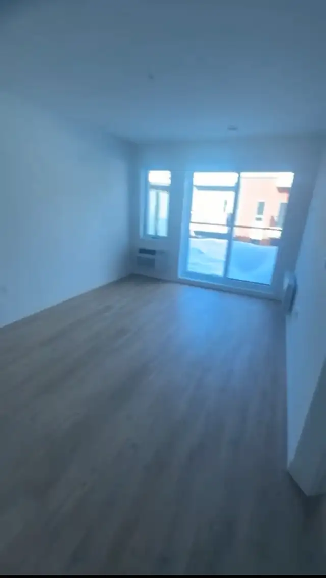 Grand 3 et demi avec garage, piscine,gym etc.. | Long Term Rentals | Granby | Free local classifieds - Kijiji