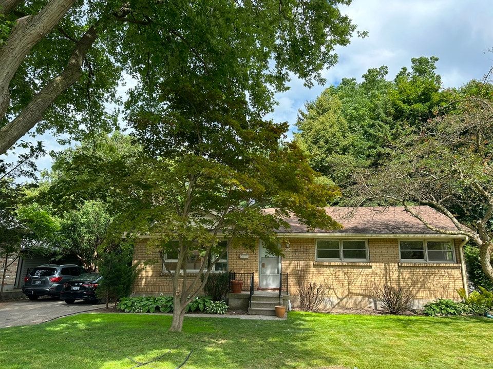 UWO Students - 6-bed student house - 12 min walk to Western | Long Term Rentals | London | Free local classifieds - Kijiji