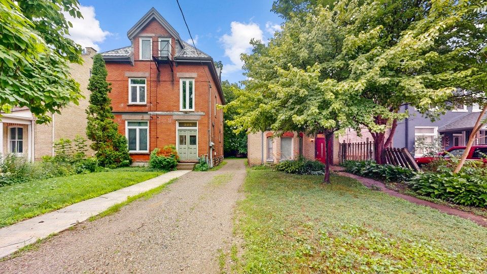 CHARACTER TWO BEDROOM LOFT APARTMENT IN WOODFIELD | Long Term Rentals | London | Free local classifieds - Kijiji