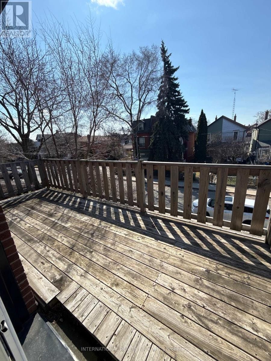 2 - 159 MONTROSE AVENUE Toronto (Trinity-Bellwoods), Ontario | Long Term Rentals | City of Toronto | Free local classifieds - Kijiji