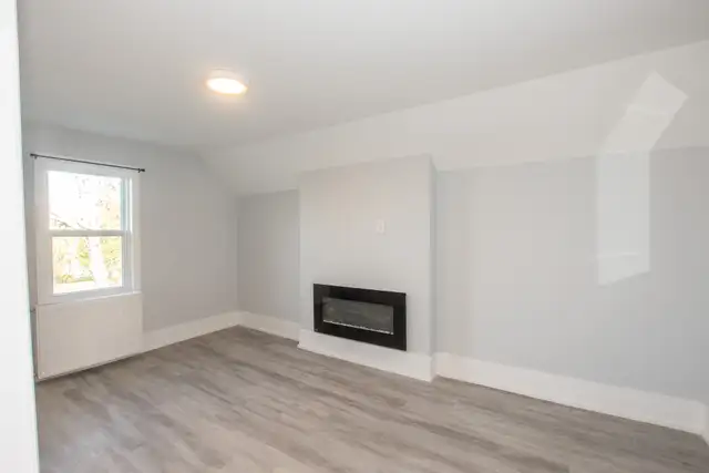 20 Patsy Ave, Welland - All Inclusive 2 Bedroom Upper Unit | Long Term Rentals | St. Catharines | Free local classifieds - Kijiji