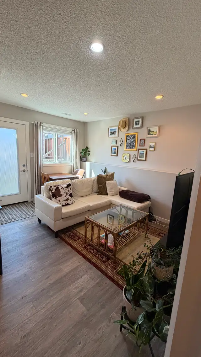 2 Bedroom Walkout Basement Utilities Included | Long Term Rentals | Lethbridge | Free local classifieds - Kijiji