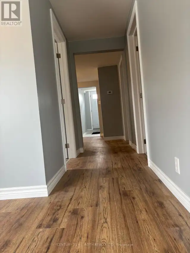 397 MOSLEY STREET Wasaga Beach, Ontario | Long Term Rentals | Oakville / Halton Region | Free local classifieds - Kijiji