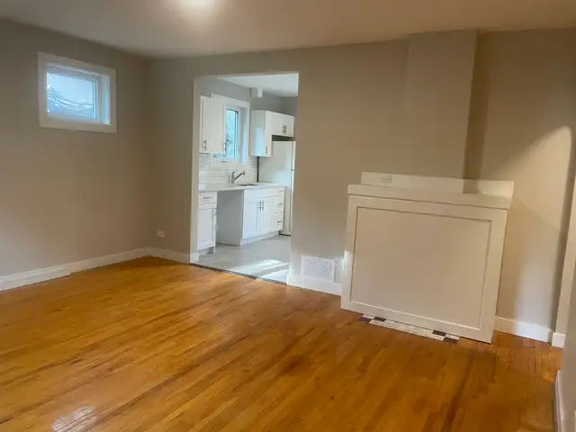 Renovated 4 Bedroom Home near Gyro Park - Fully Fenced Yard | Long Term Rentals | Lethbridge | Free local classifieds - Kijiji