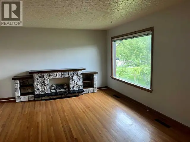 845 Stafford Drive N Lethbridge, Alberta | Long Term Rentals | Lethbridge | Free local classifieds - Kijiji