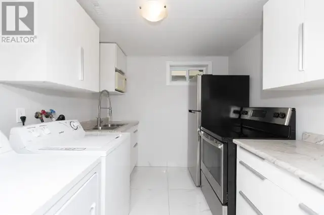 ROOM AVAILABLE FOR RENT FPR COUPLE PR TWO PROFESSIONALS | Long Term Rentals | Thunder Bay | Free local classifieds - Kijiji
