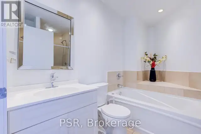 1506 - 218 QUEENS QUAY W Toronto (Waterfront Communities), Ontar | Long Term Rentals | City of Toronto | Free local classifieds - Kijiji