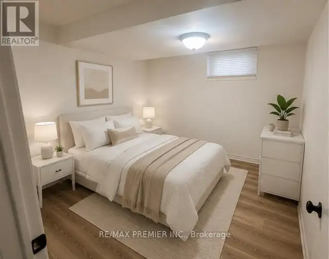 LOWER - 11 SENECA AVENUE Toronto (Rockcliffe-Smythe), Ontario | Long Term Rentals | City of Toronto | Free local classifieds - Kijiji