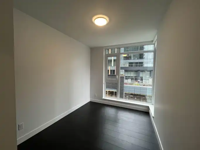 Sun Tower Great Apartment!