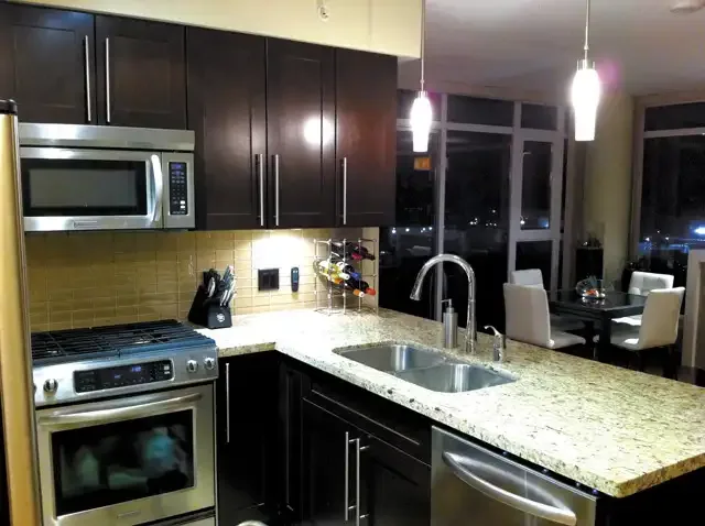 Downtown Condo Spectacular SKYE!