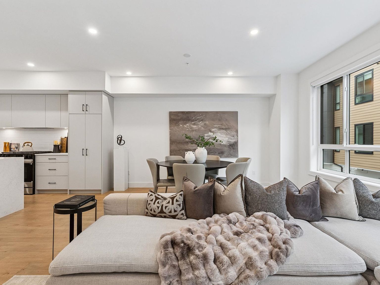 19667 55a Ave #3, Langley, BC V3A 3X1 | MLS #R3084007 | Zillow