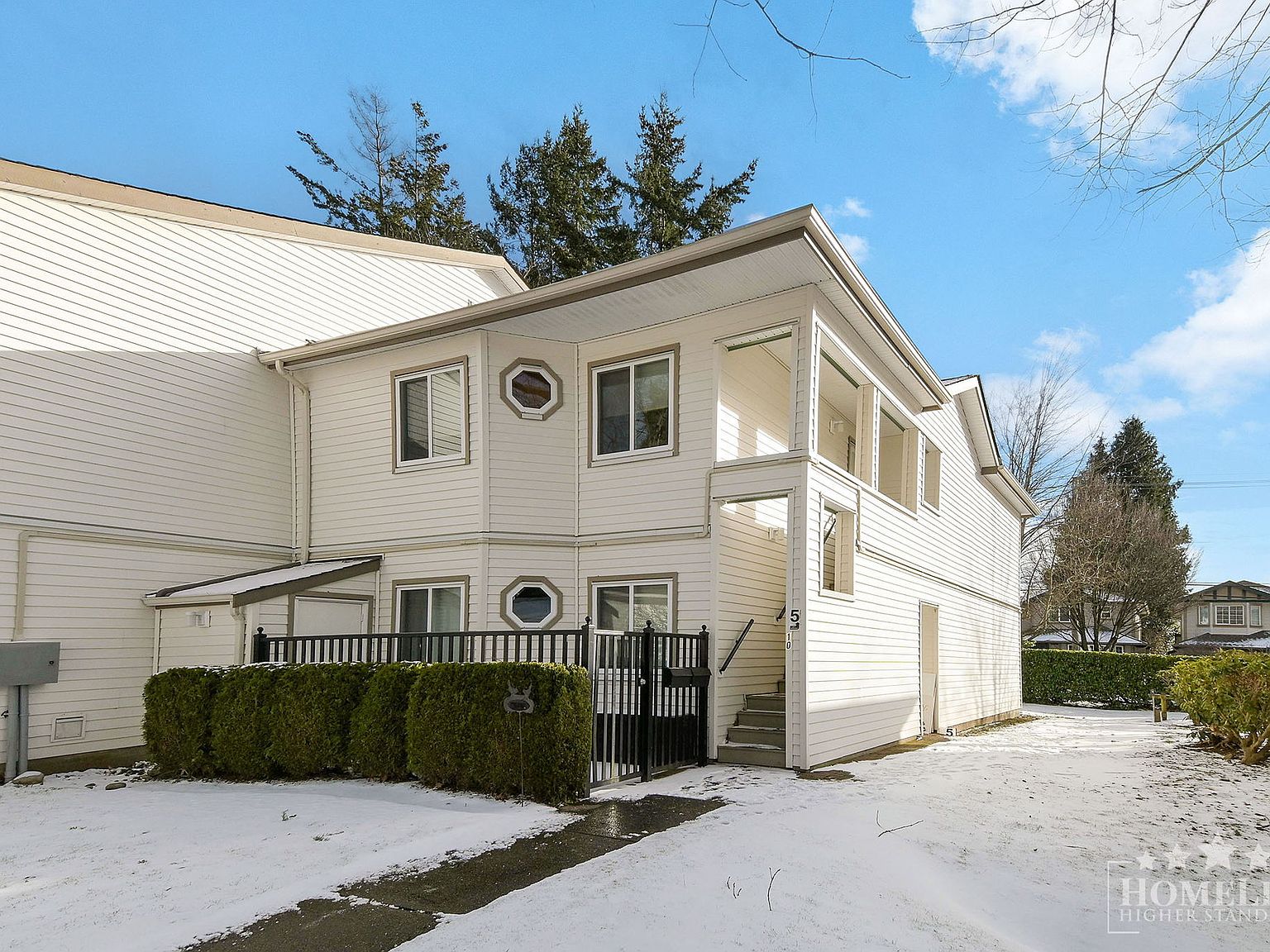 12964 17th Ave #5, Surrey, BC V4A 1T5 | Zillow