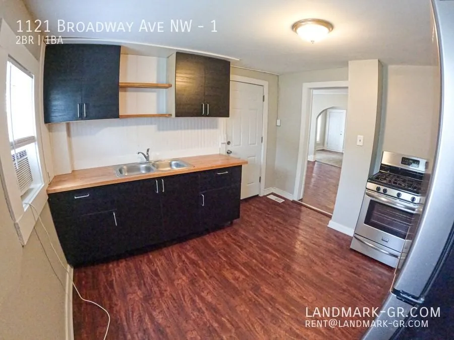 1121 Broadway Ave NW, Grand Rapids, MI 49504, USA