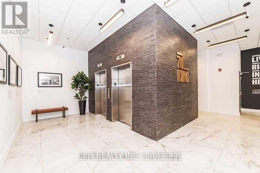 219 - 70 KING STREET E, Oshawa (Central), Ontario L1H0A2