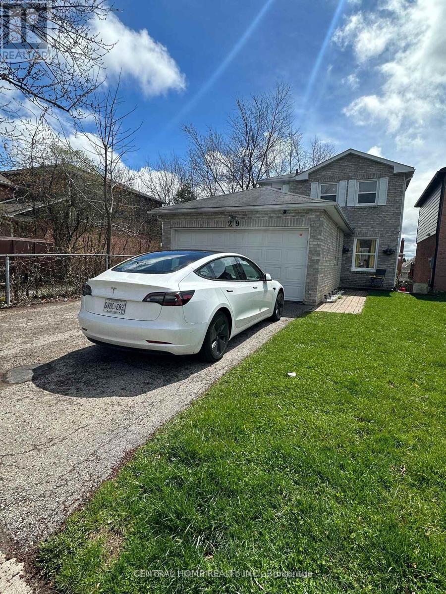 29 BINGHAM STREET, Richmond Hill (North Richvale), Ontario L4C8Y7