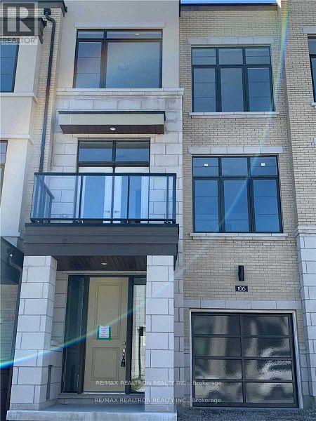 106 CARRVILLE WOODS CIRCLE, Vaughan (Patterson), Ontario L6A4Z6