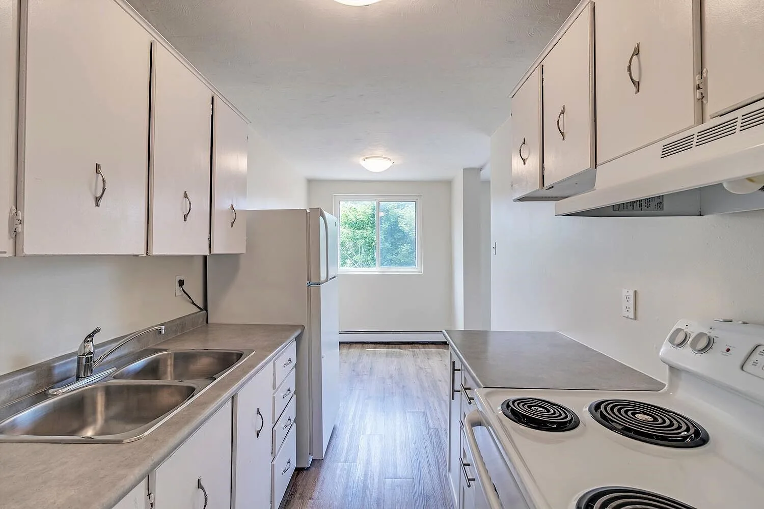 Thompson Manor Apartments