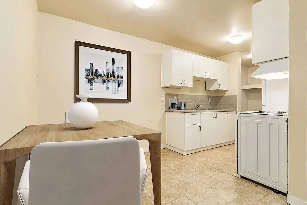 Spacious and bright apartments for rent | Find your new home today!