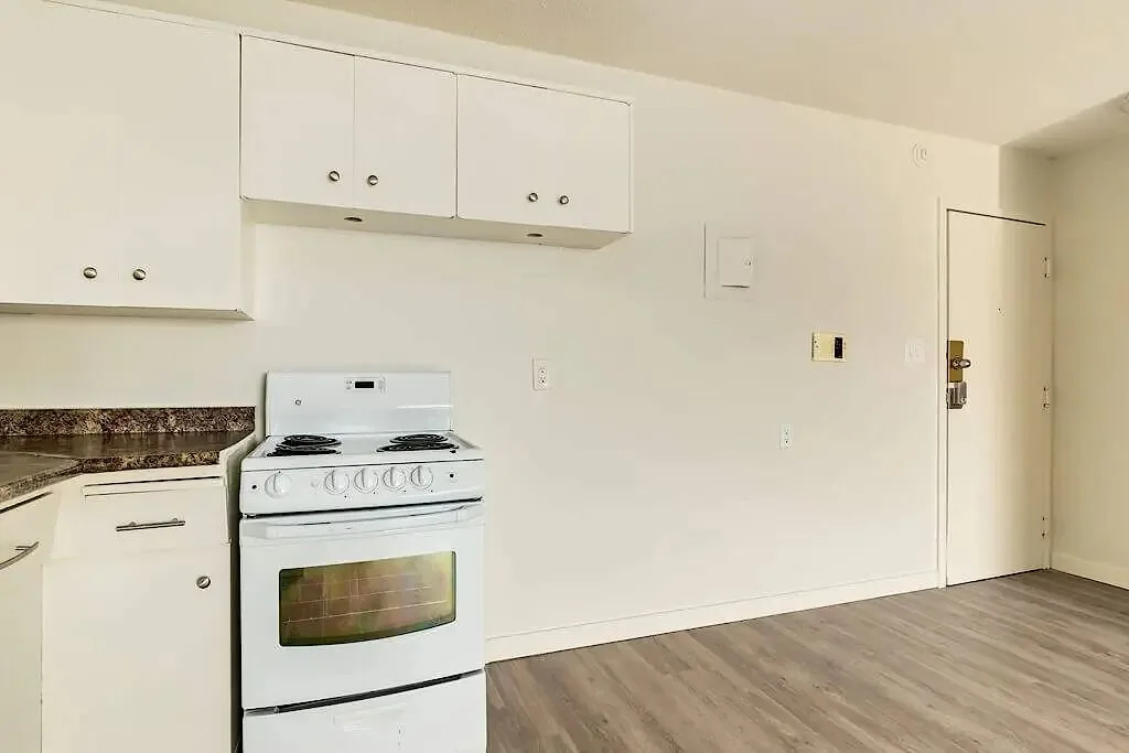 Newly renovated suites and common areas | Stainless steel kitchen appliances available!
