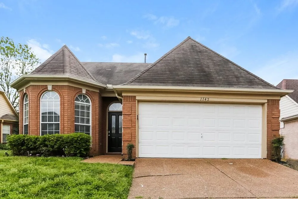 1142 Red Fern Cir W, Cordova, TN 38018, USA