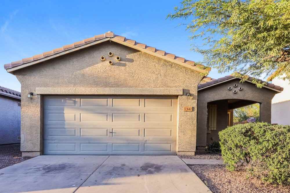 7342 W St Charles Ave, Laveen, AZ 85339, USA