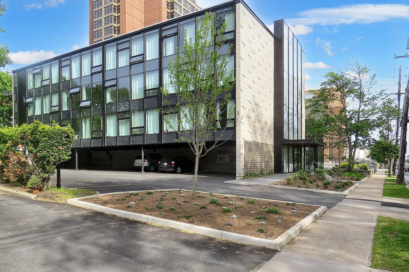 Welcome to the Oxford!