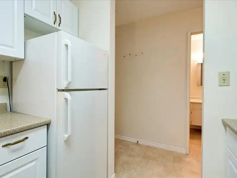 Lombardy Park Apartments