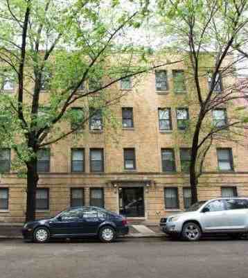 1056 W Lill Ave, Chicago, IL 60614, USA