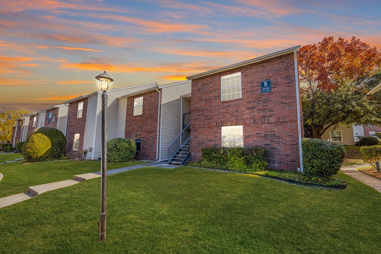 City Crest Apartments