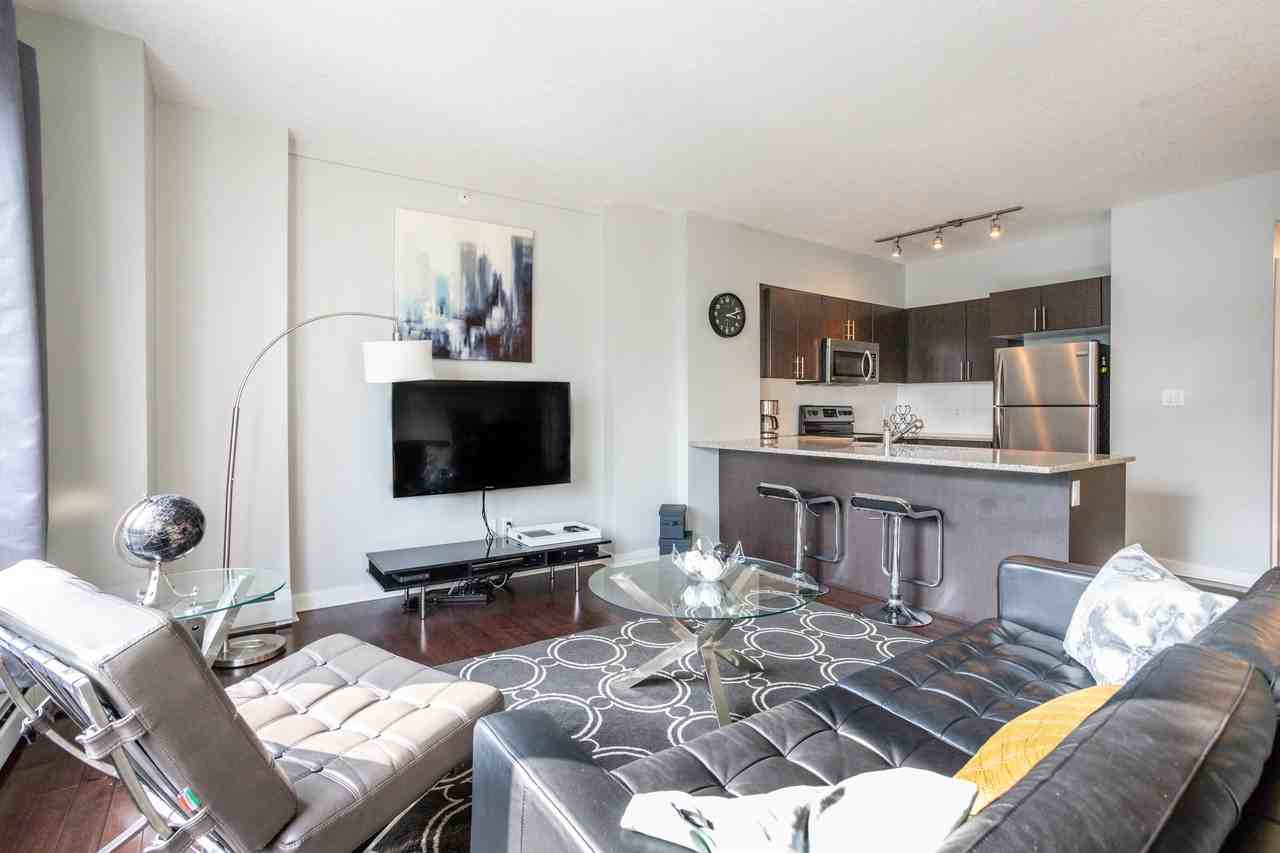 10152 104 St Nw, Edmonton, AB T5J 0B6, CAN