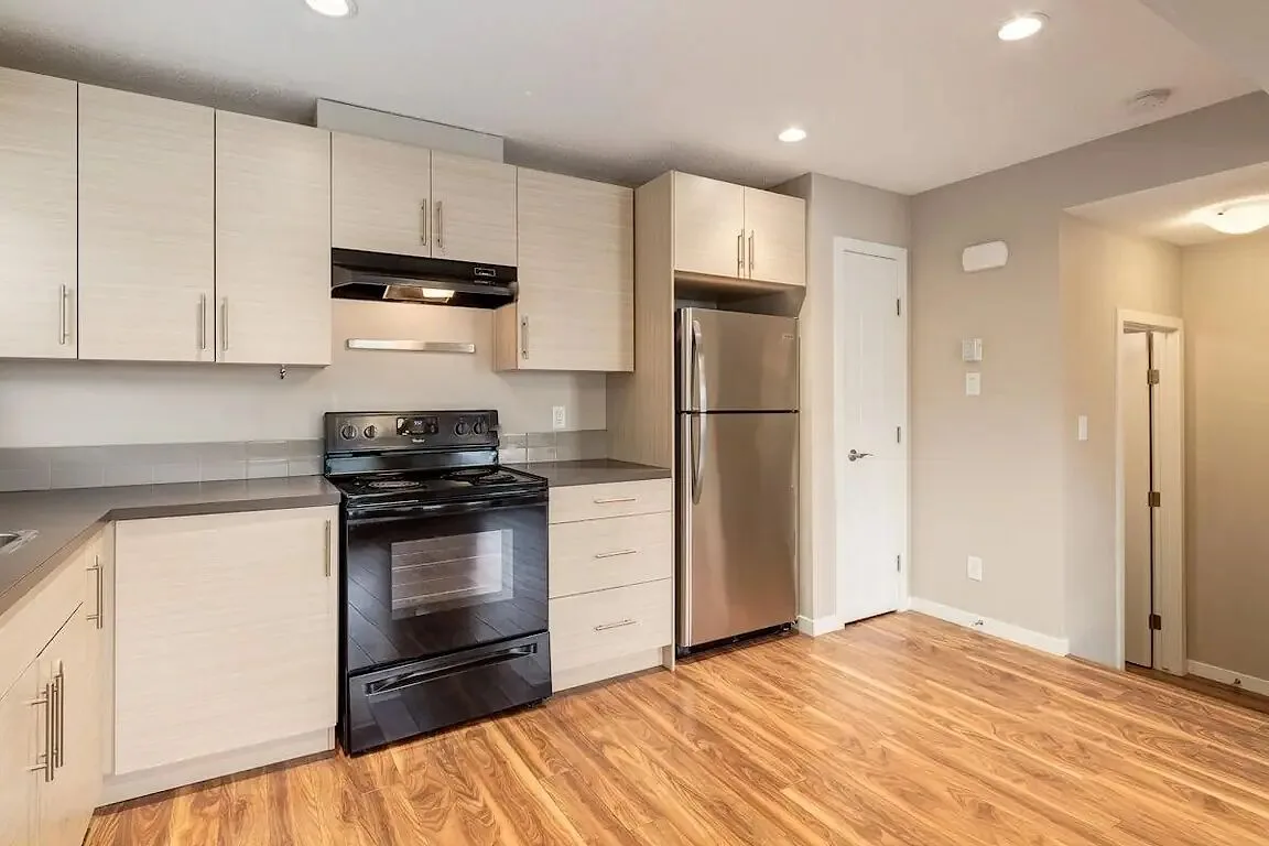 Townhomes with In Suite Laundry