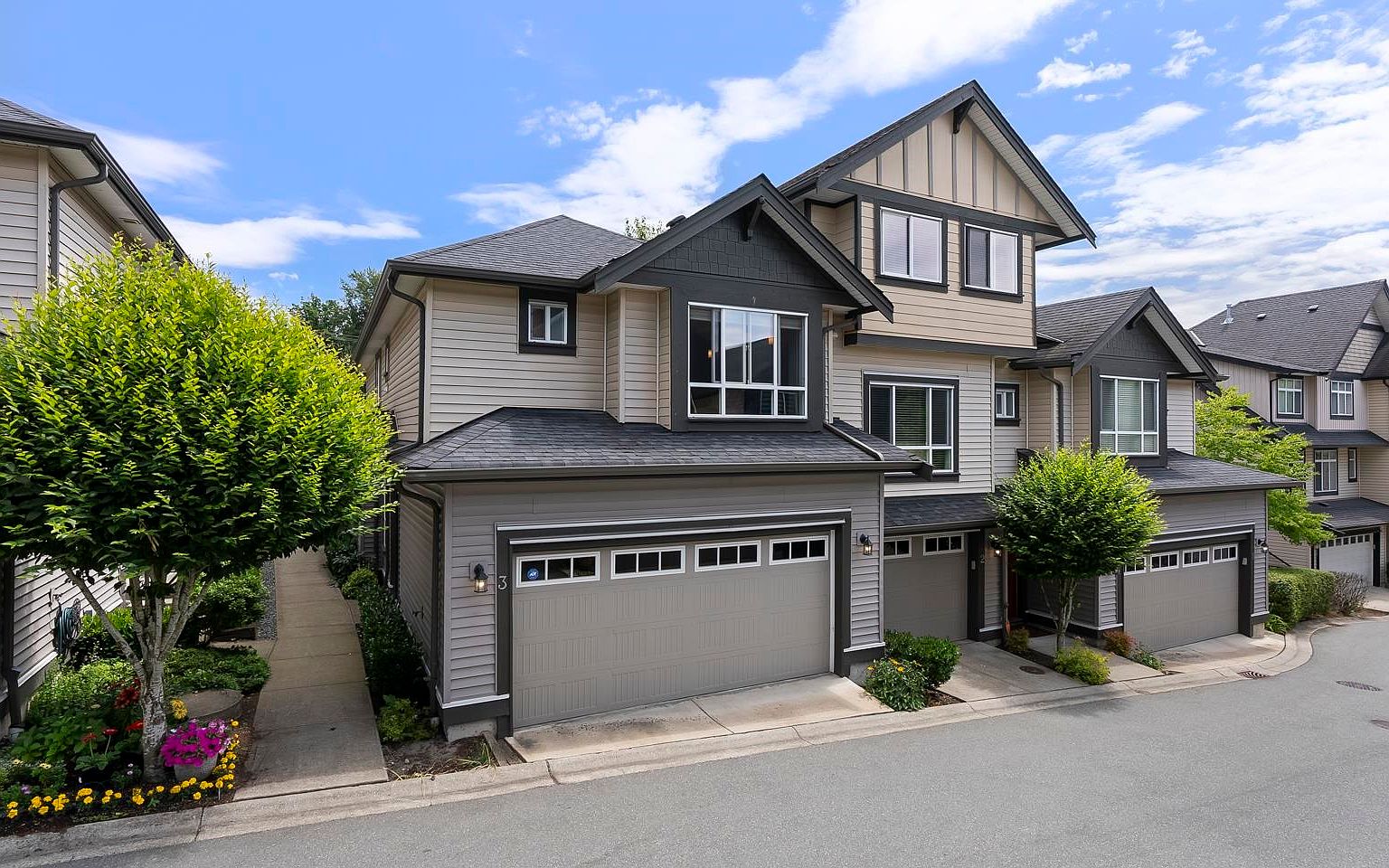 19938 70th Ave #3, Langley, BC V2Y 0R1 | MLS #R3075438 | Zillow